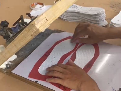 Präzise Zwischensohlenausrichtung